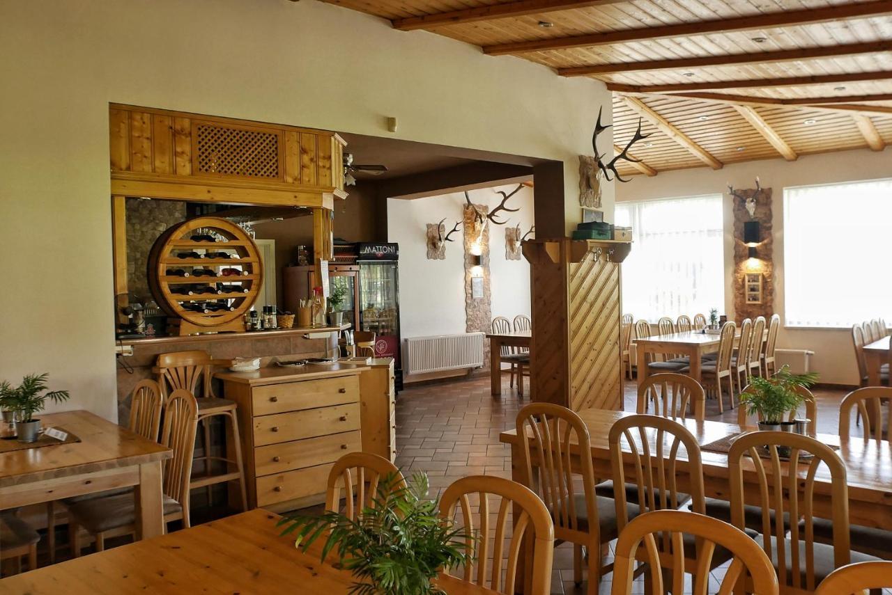 Penzion-Restaurant U Svabku Tachov  Ngoại thất bức ảnh