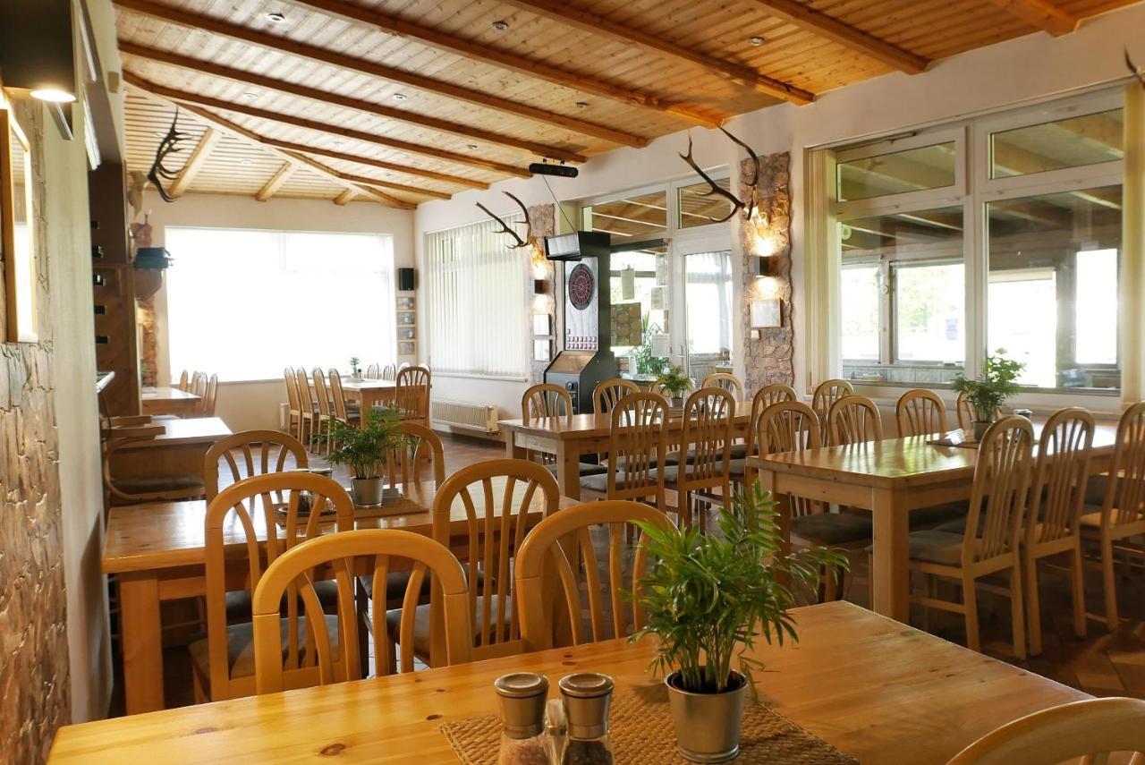 Penzion-Restaurant U Svabku Tachov  Ngoại thất bức ảnh